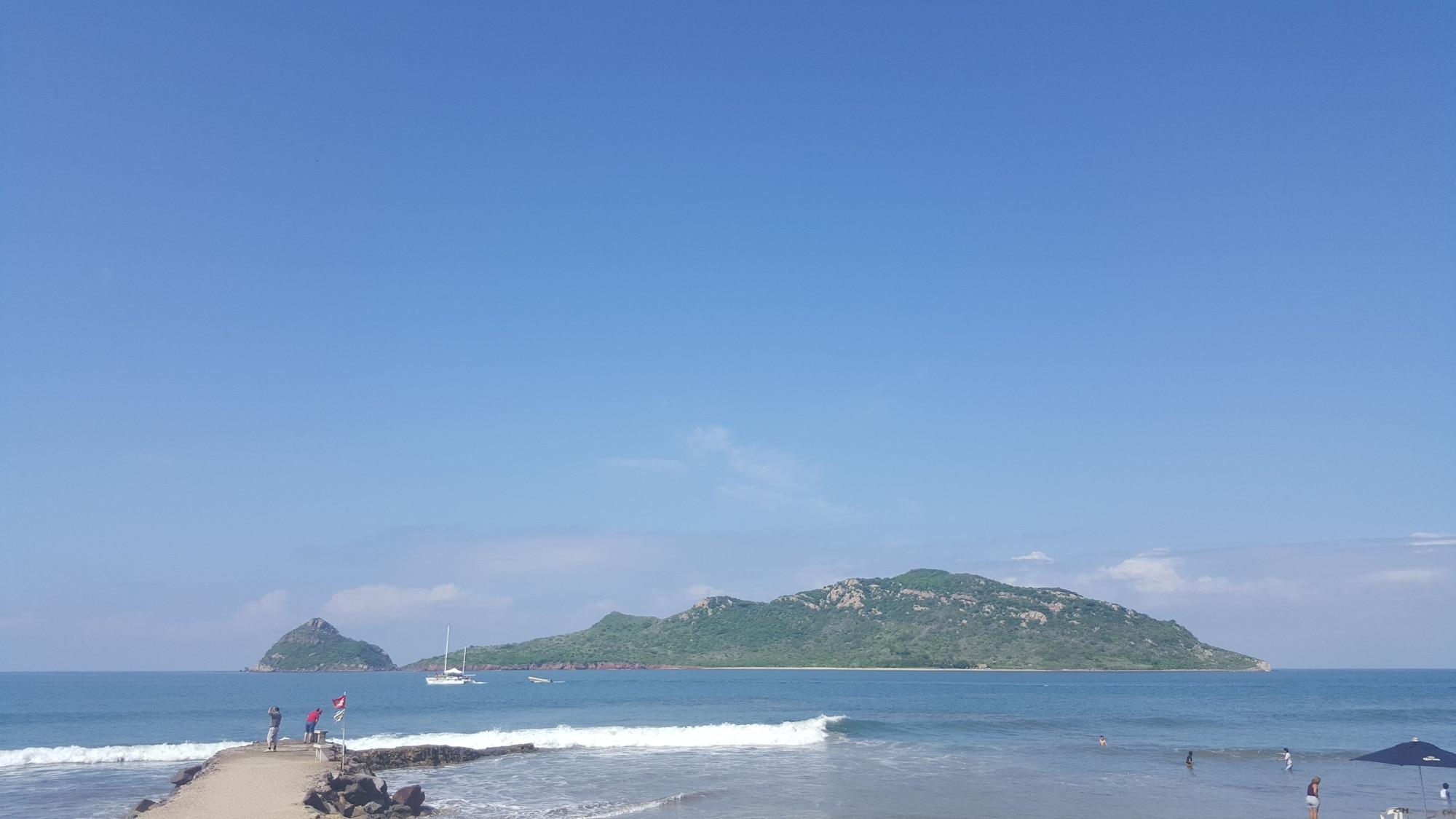 Las Flores Beach Resort Mazatlán Exterior foto