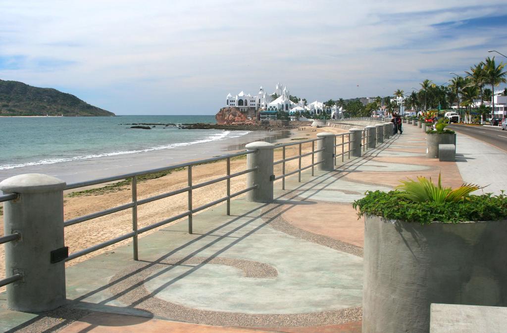 Las Flores Beach Resort Mazatlán Exterior foto