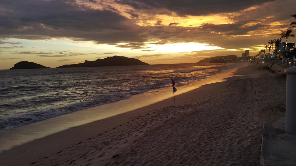 Las Flores Beach Resort Mazatlán Exterior foto